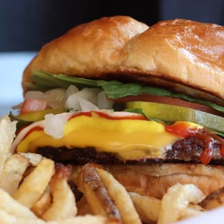 Single Cheeseburger Fries & Drink